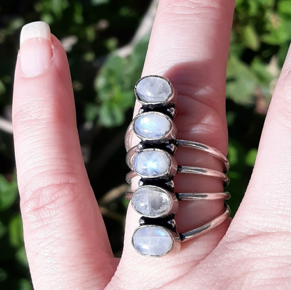 New Rainbow Moonstone Silver Statement Ring. - image 7